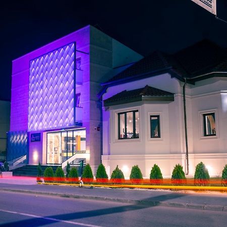 Hotel Aura Unirii Alba Iulia Exterior photo
